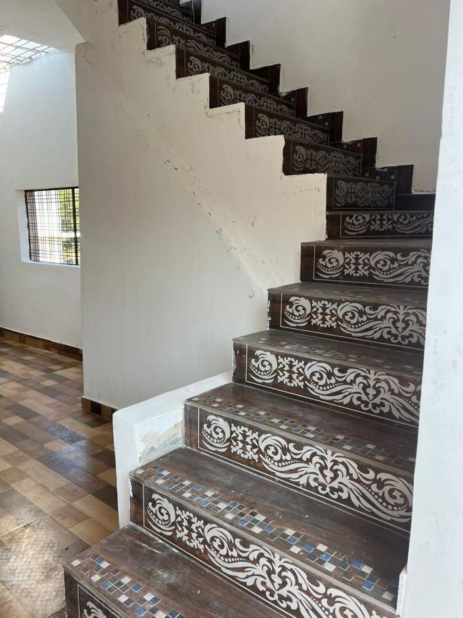 Indiana Home Stay Khajuraho Exterior photo
